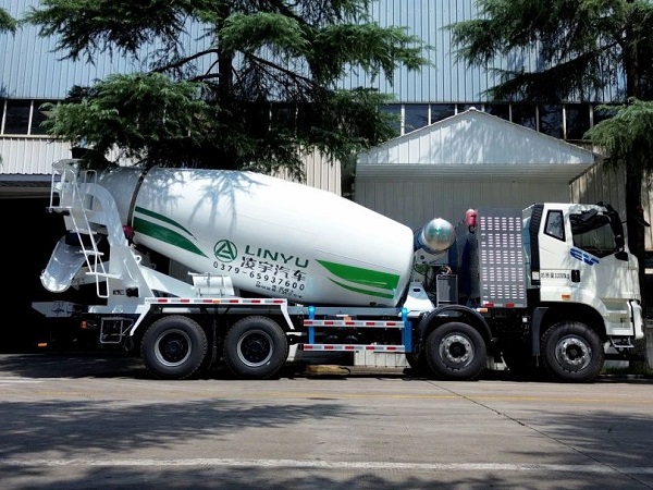 水泥罐车装料卸料的注重事项有哪些？？？？？？？