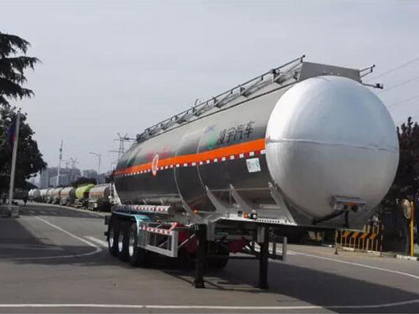 中集jdb电子游戏油罐车一样平常保养行驶应该注重的17条问题