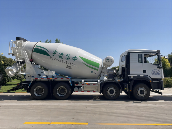 【发车新闻】陕汽&jdb电子游戏搅拌车跨越万里，，，，南下交付